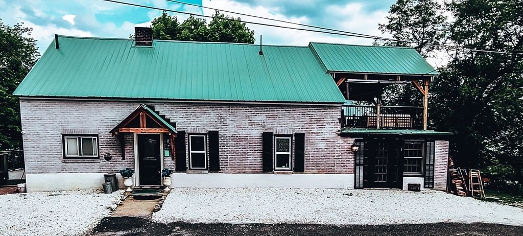 Exterior, Facade, Brick Facade, Cape Cod