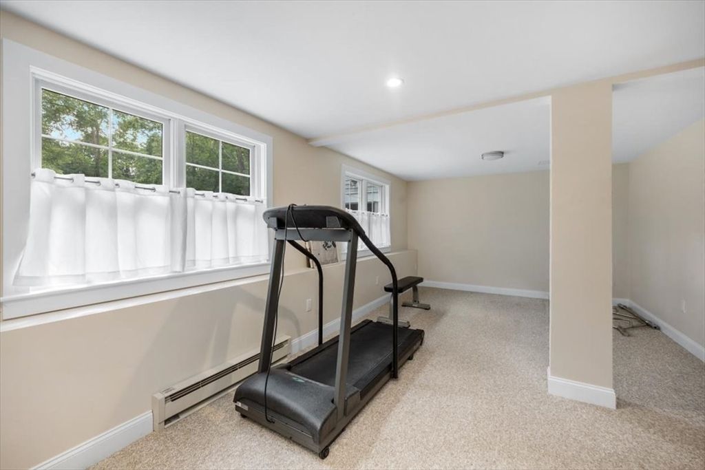 Fitness Equipment, Interior, Recessed Lighting