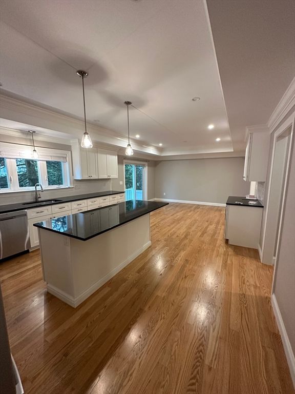 Interior, Kitchen, Pendant Lights, Recessed Lighting, Wood Texture Flooring