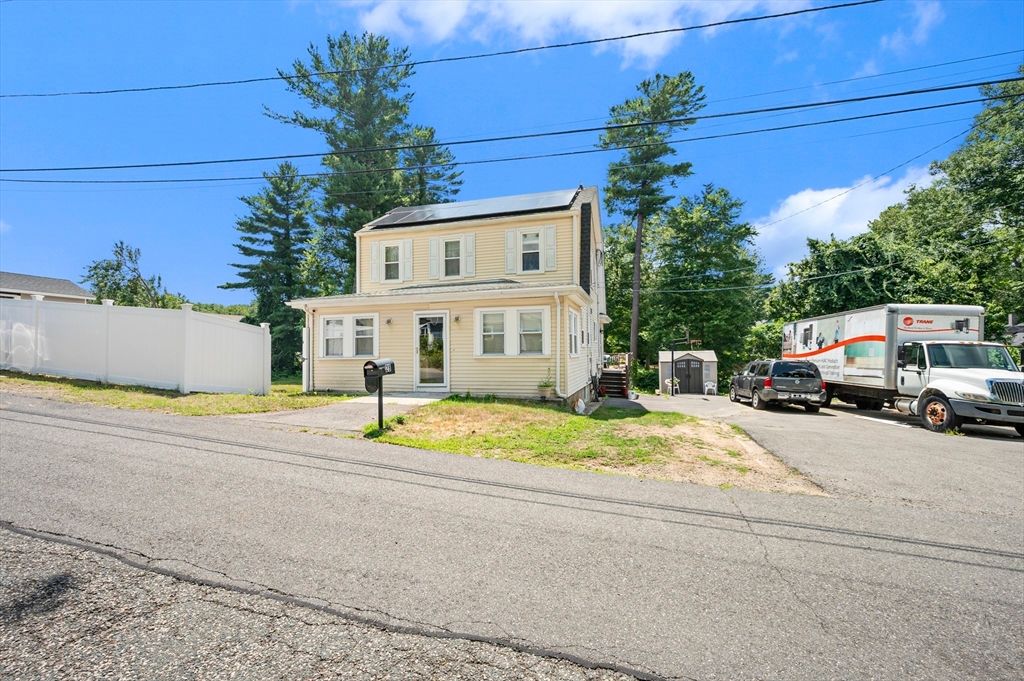 Exterior, Facade, Solar Panels, Cape Cod
