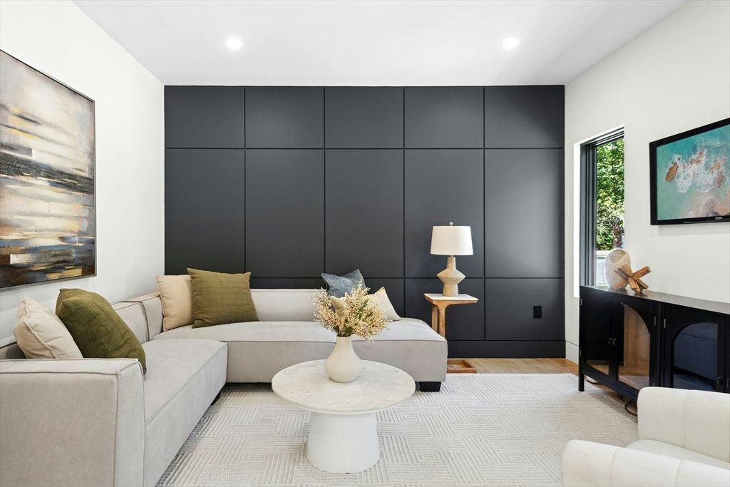 Interior, Living room, Recessed Lighting, Wood Texture Flooring