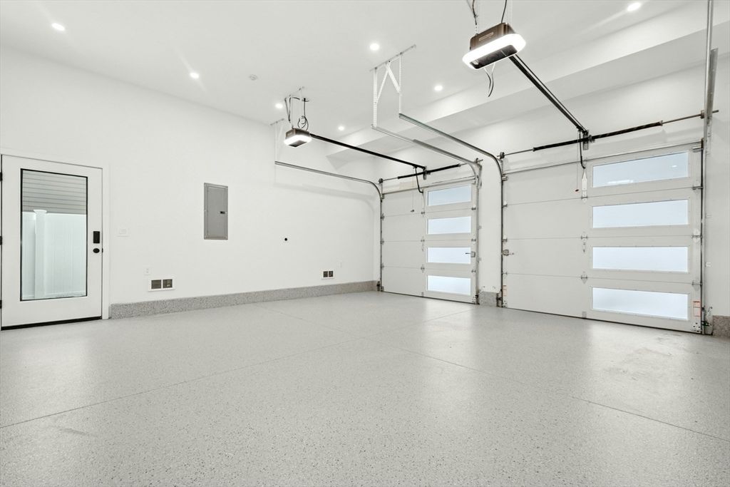 Garage, Interior, Recessed Lighting