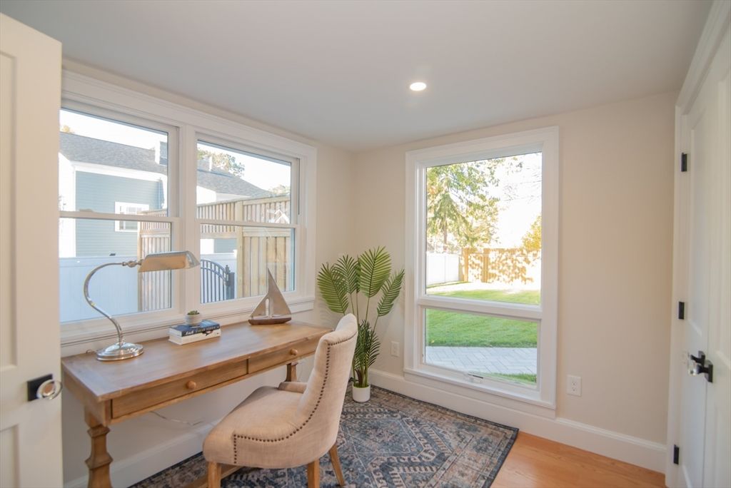Home Office, Interior, Recessed Lighting, Wood Texture Flooring