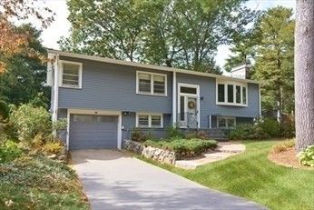 Attached, Exterior, Facade, Raised Ranch