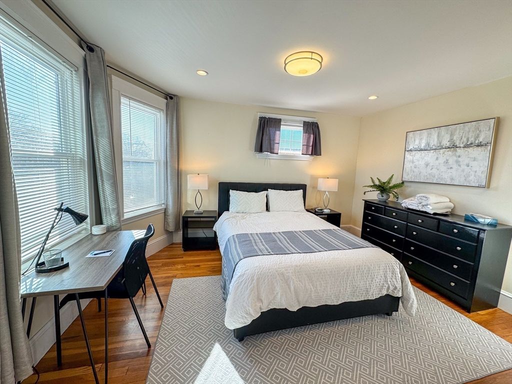 Bedroom, Home Office, Interior, Recessed Lighting, Wood Texture Flooring