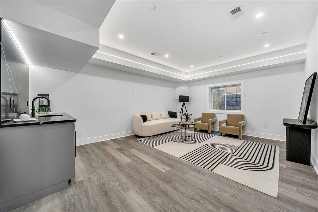 Interior, Living room, Recessed Lighting, Wood Texture Flooring