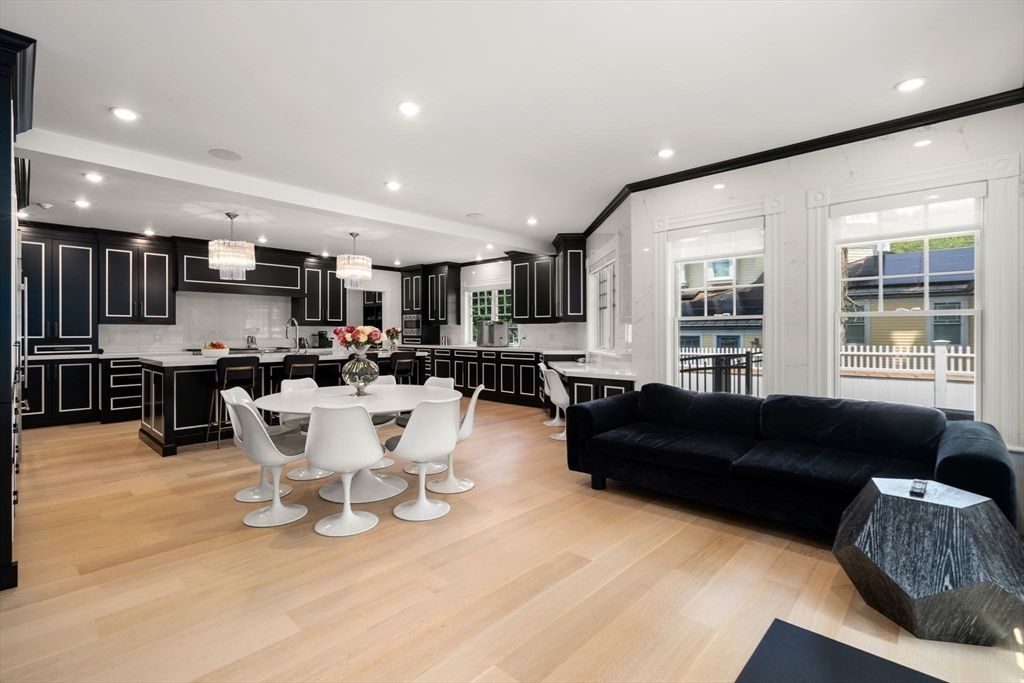 Chandelier, Dining room, Interior, Kitchen, Recessed Lighting, Wood Texture Flooring