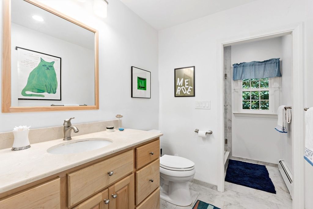 Bathroom, Interior, Marble, Recessed Lighting
