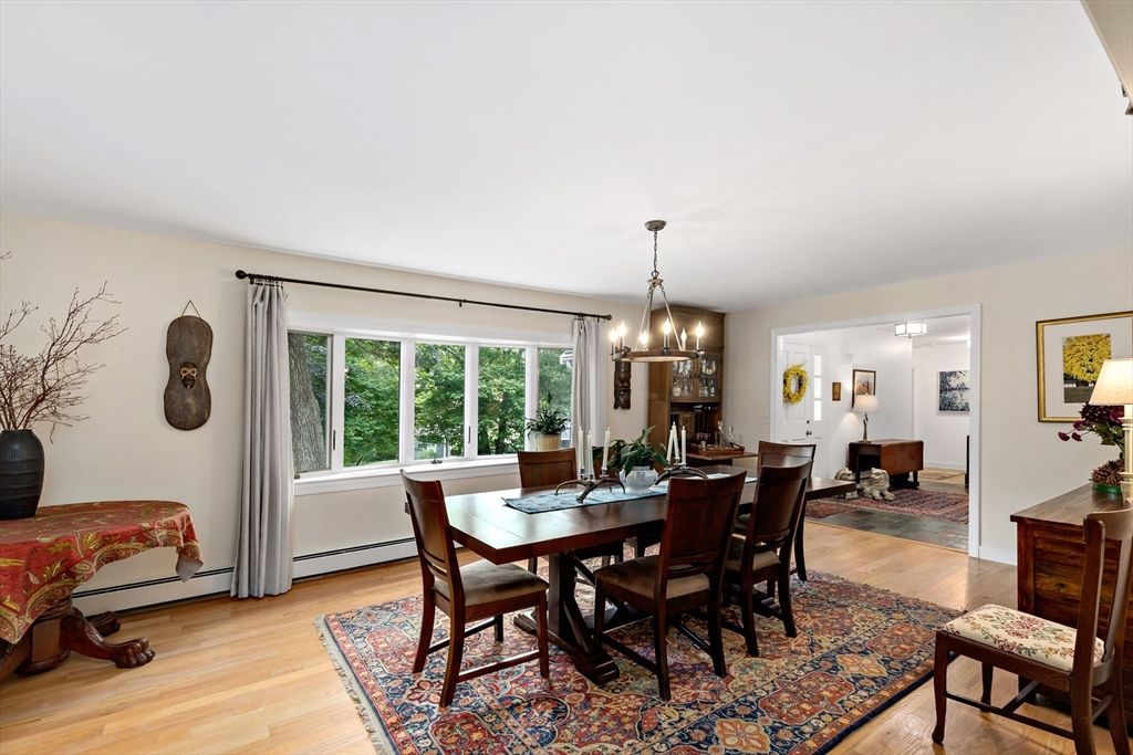 Chandelier, Dining room, Interior, Wood Texture Flooring
