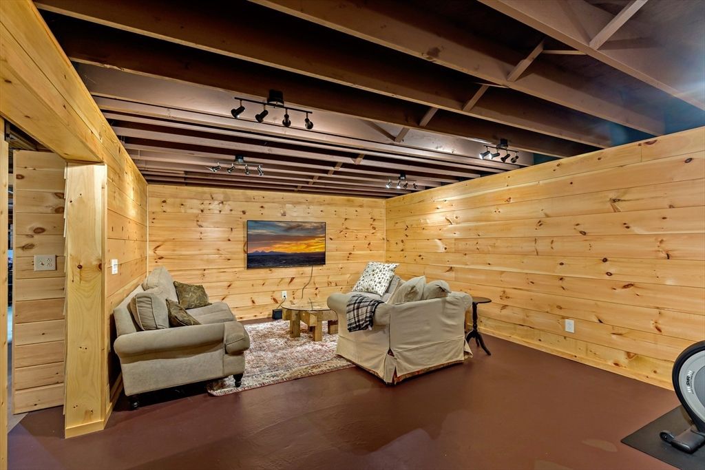 Interior, Wooden Beams, Wooden Walls