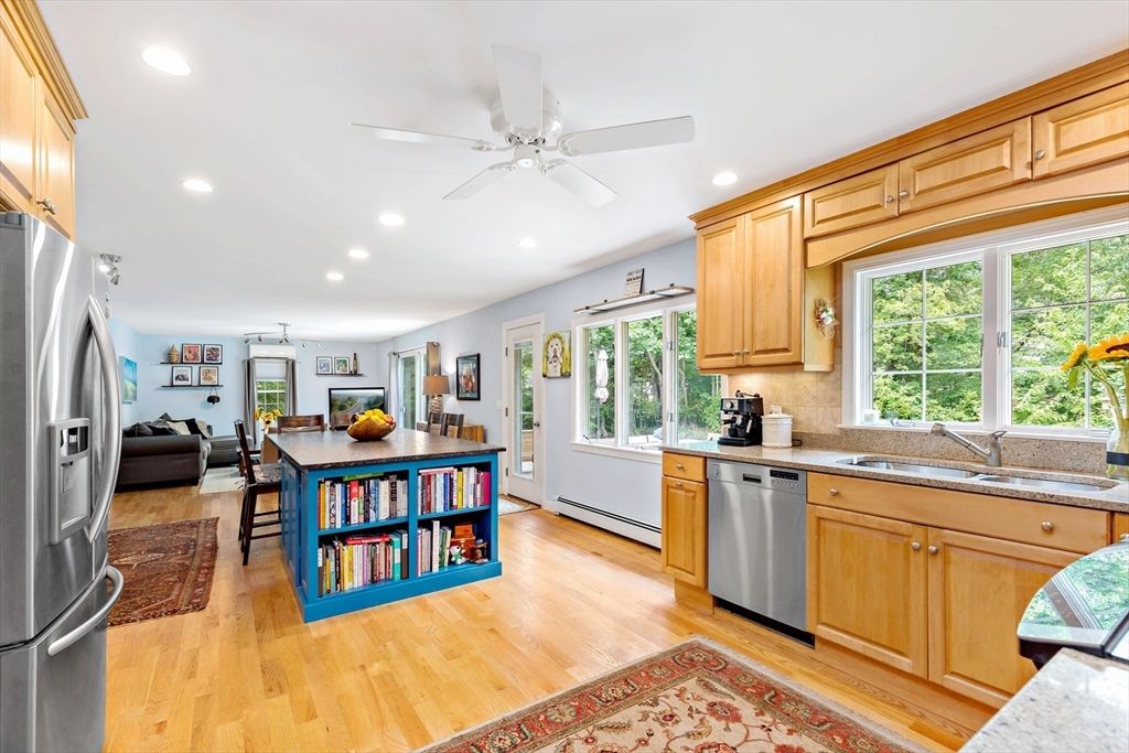 Dining room, Interior, Kitchen, Recessed Lighting, Stainless Steel Appliances, Wood Texture Flooring