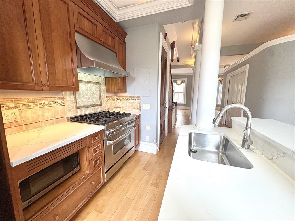 Interior, Kitchen, Wood Texture Flooring