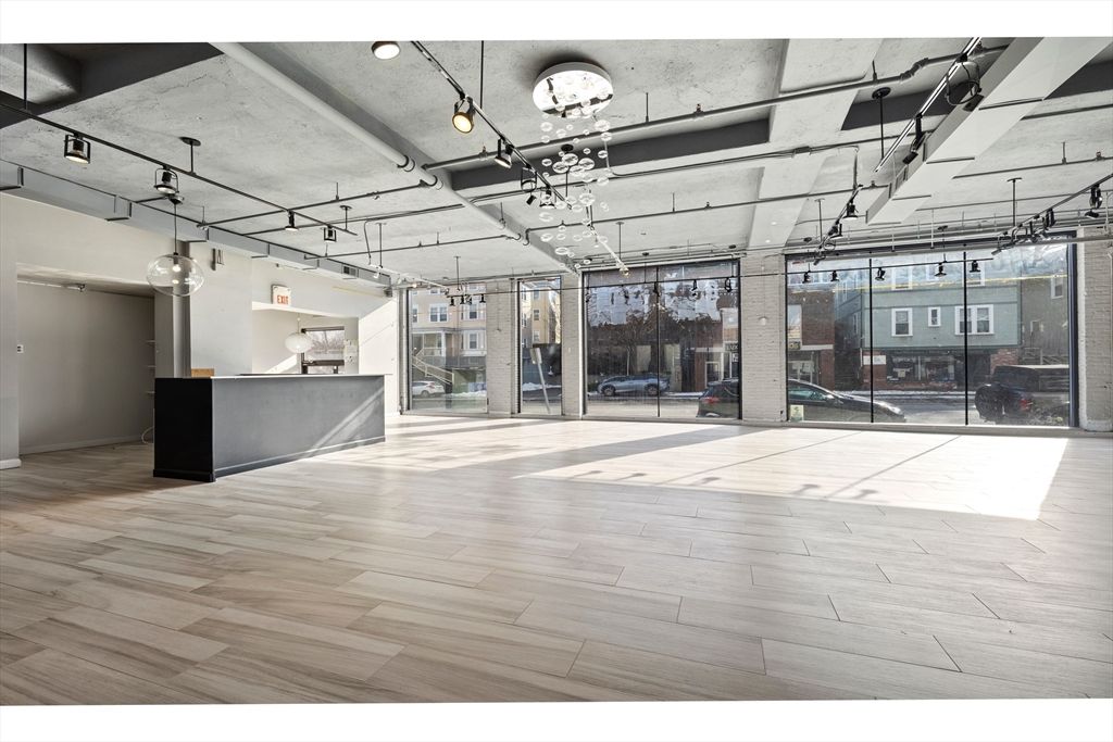 Interior, Pendant Lights, Wood Texture Flooring