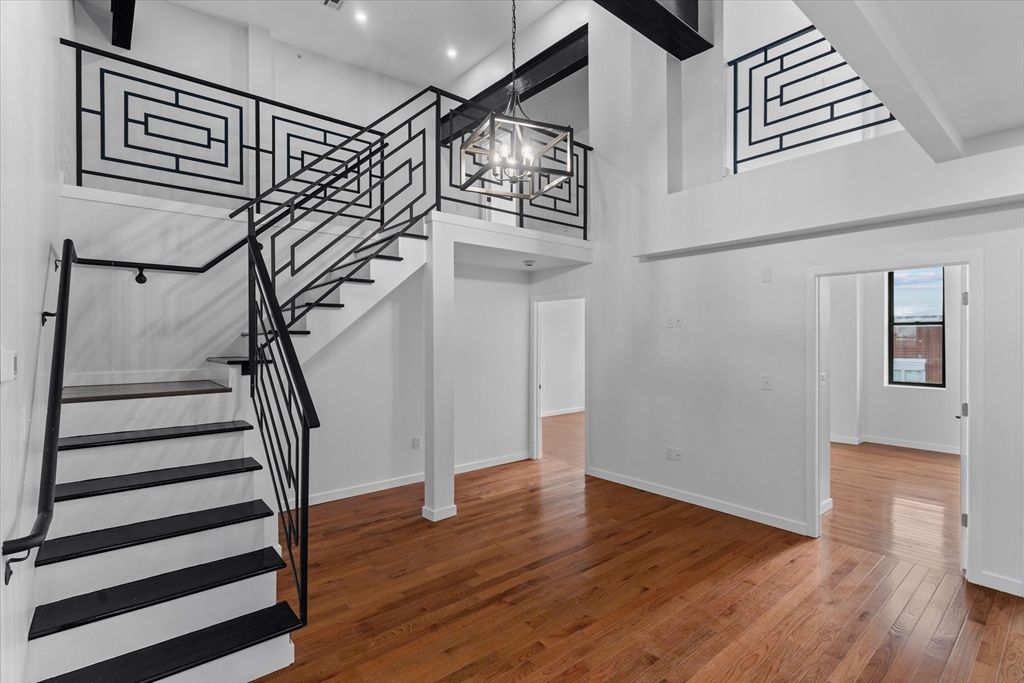Interior, Pendant Lights, Recessed Lighting, Wood Texture Flooring