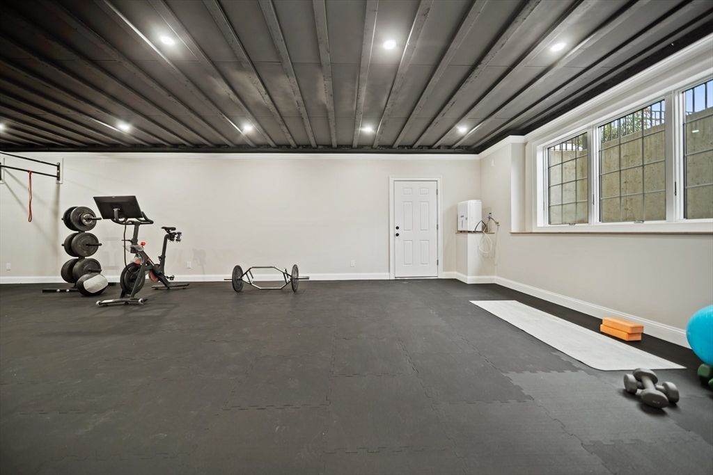 Fitness Equipment, Interior, Recessed Lighting