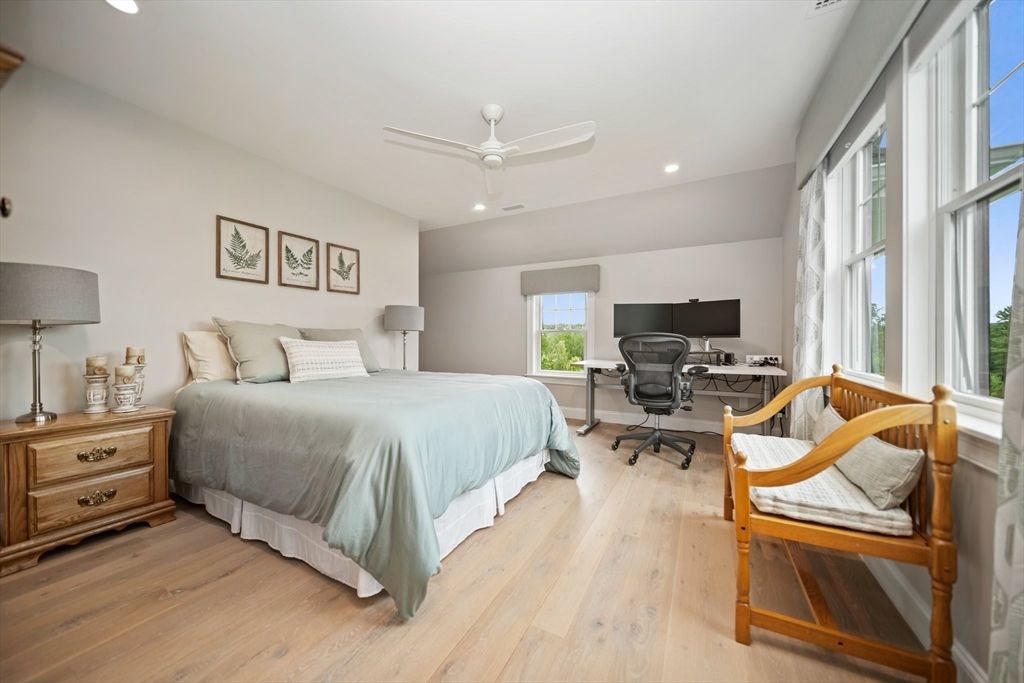 Bedroom, Home Office, Interior, Recessed Lighting, Wood Texture Flooring