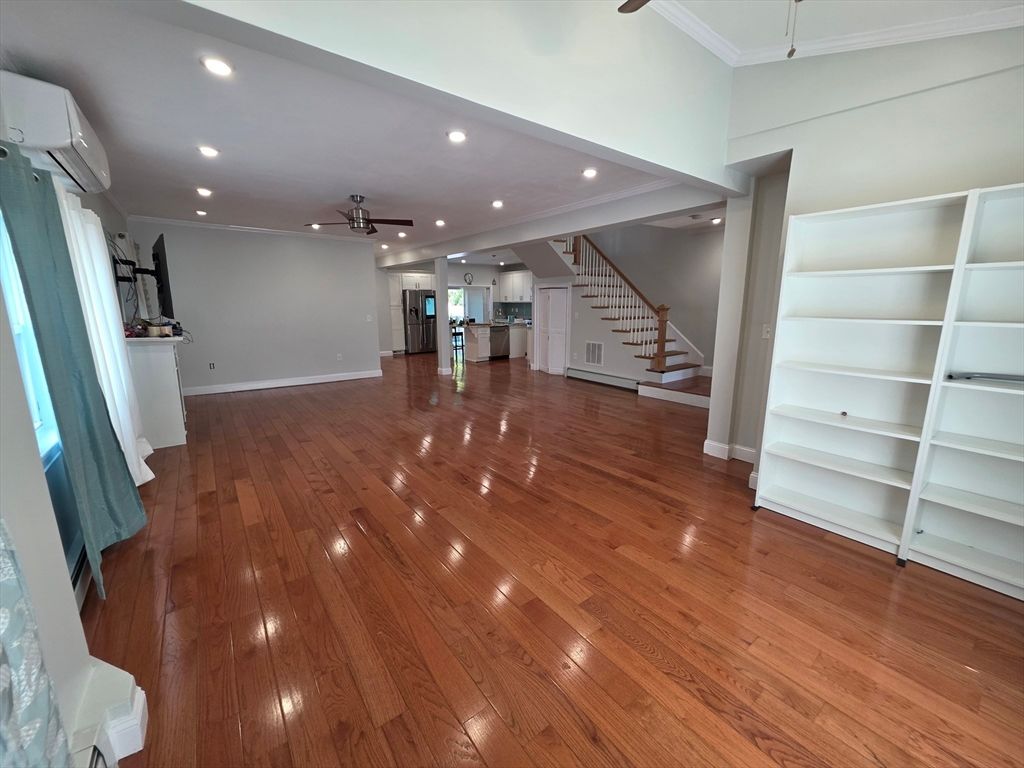 Empty room, Interior, Kitchen, Recessed Lighting, Wood Texture Flooring