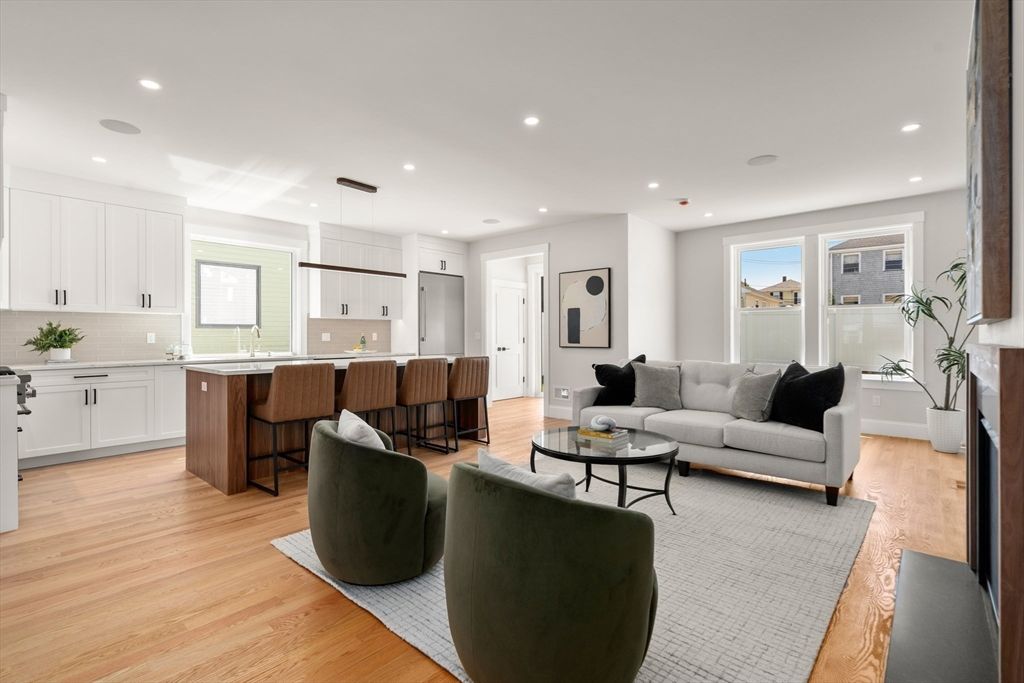 Interior, Kitchen, Living room, Pendant Lights, Recessed Lighting, Wood Texture Flooring