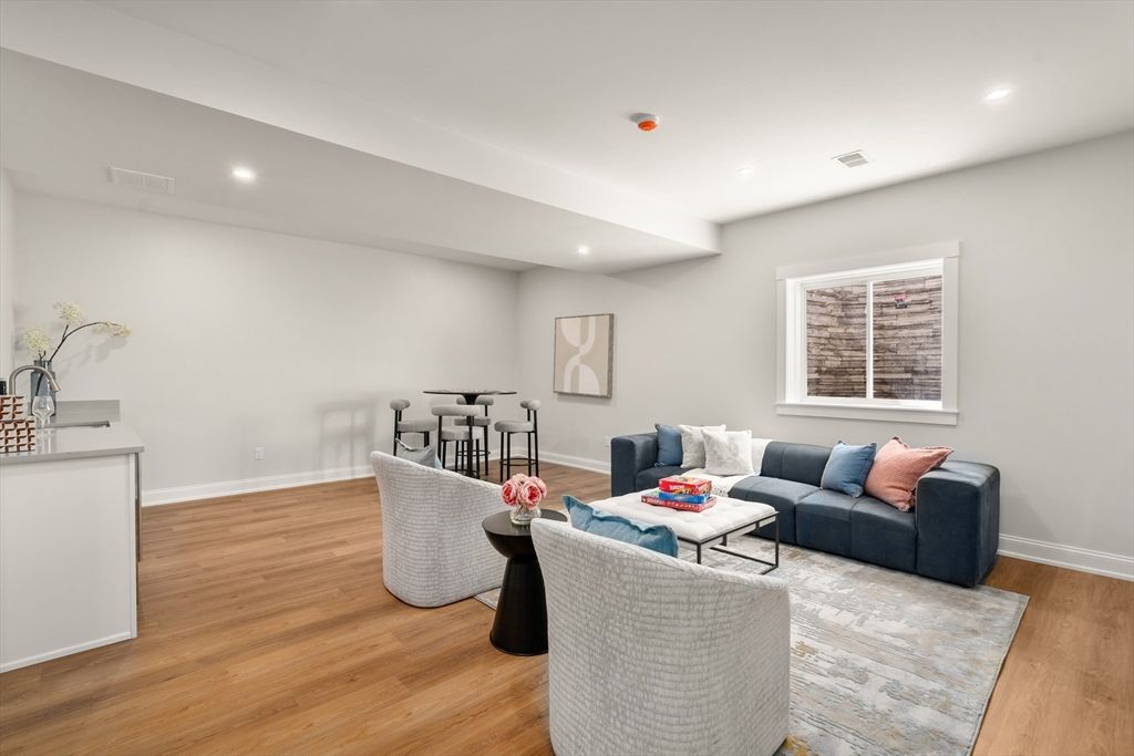 Dining room, Interior, Living room, Recessed Lighting, Wood Texture Flooring