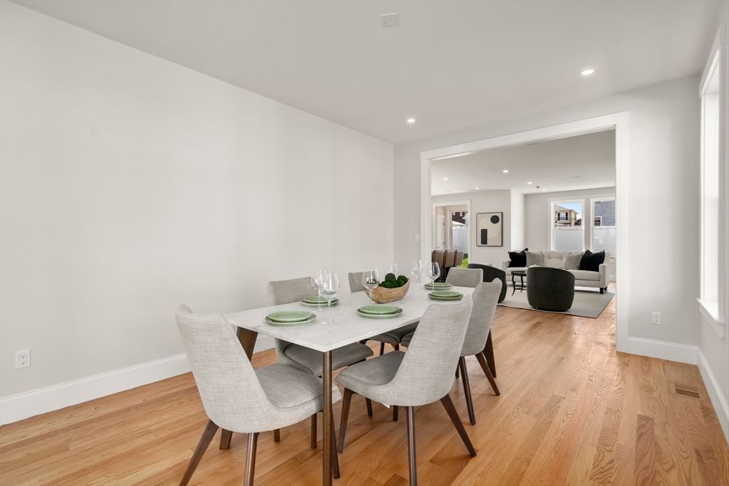 Dining room, Interior, Living room, Recessed Lighting, Wood Texture Flooring