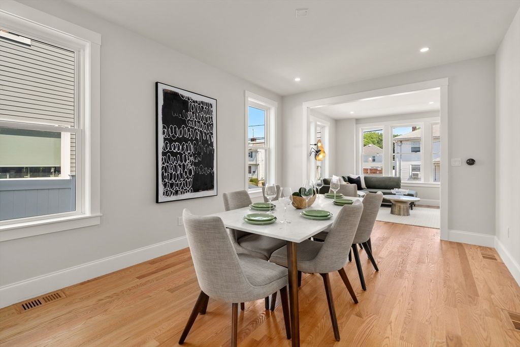 Dining room, Interior, Living room, Recessed Lighting, Wood Texture Flooring