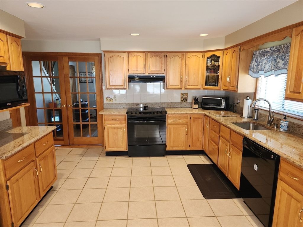 Interior, Kitchen, Recessed Lighting