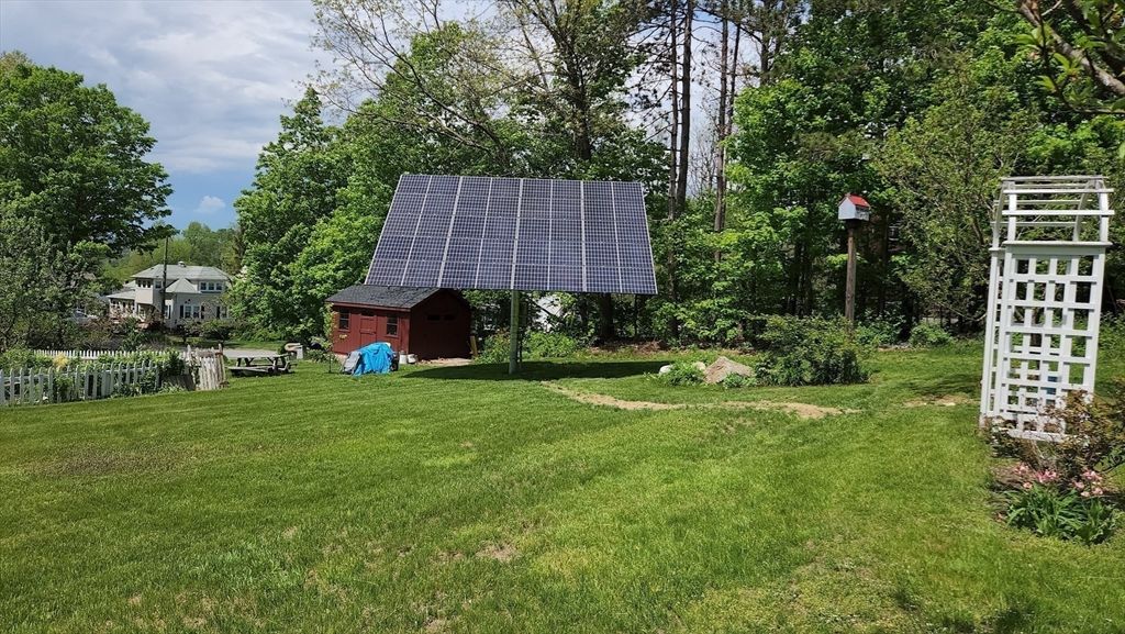 Backyard, Detached Garage, Exterior