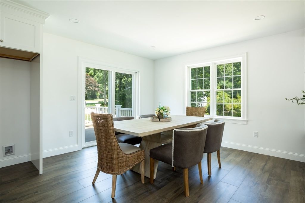 Dining room, Interior, Recessed Lighting, Wood Texture Flooring