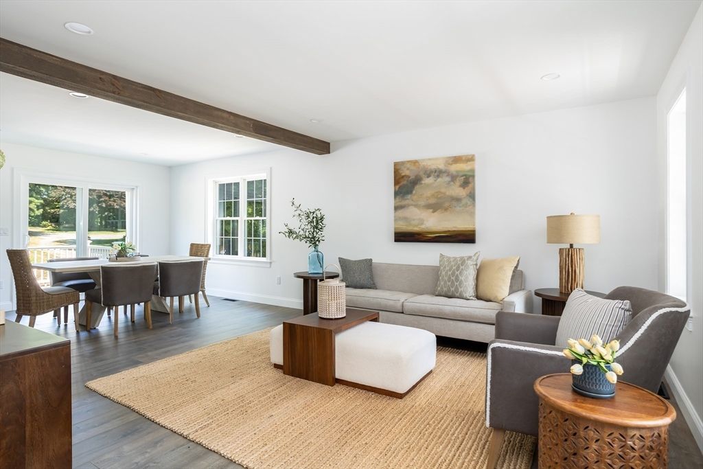 Dining room, Interior, Living room, Recessed Lighting, Wooden Beams, Wood Texture Flooring