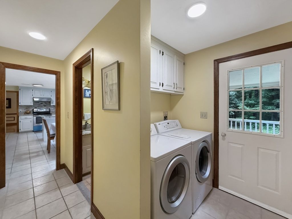 Interior, Recessed Lighting, Washer