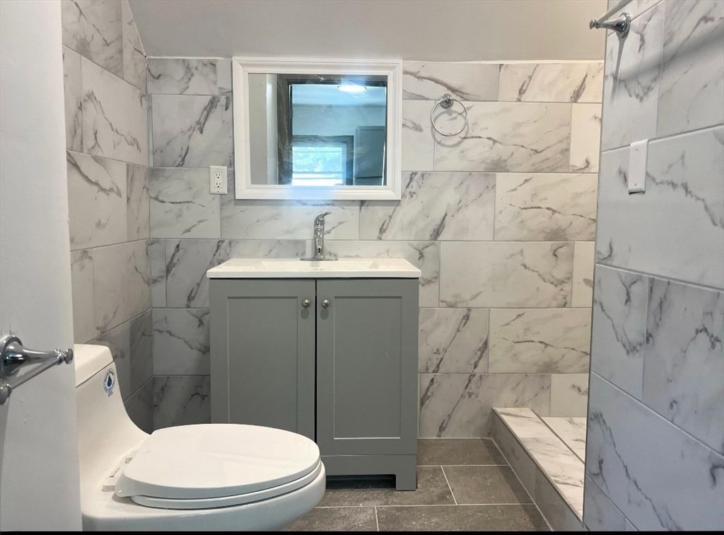 Bathroom, Interior, Marble Walls