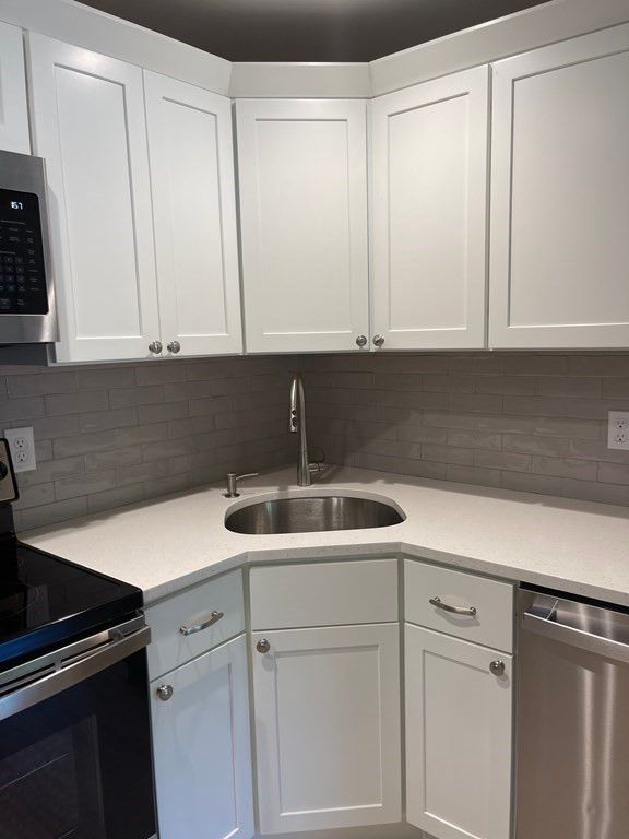 Interior, Kitchen, Stainless Steel Appliances