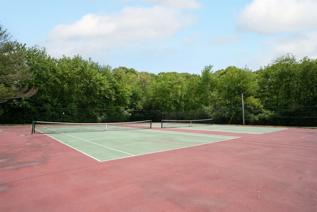 Exterior, Tennis Courts