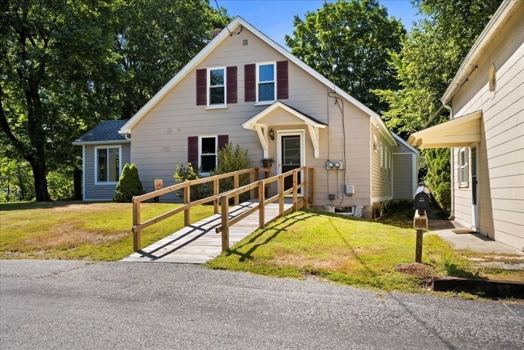 Exterior, Facade, A Frame