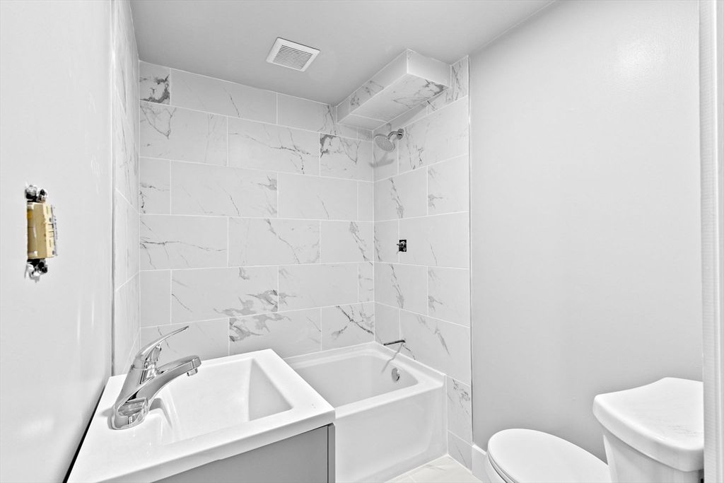 Bathroom, Interior, Marble Walls