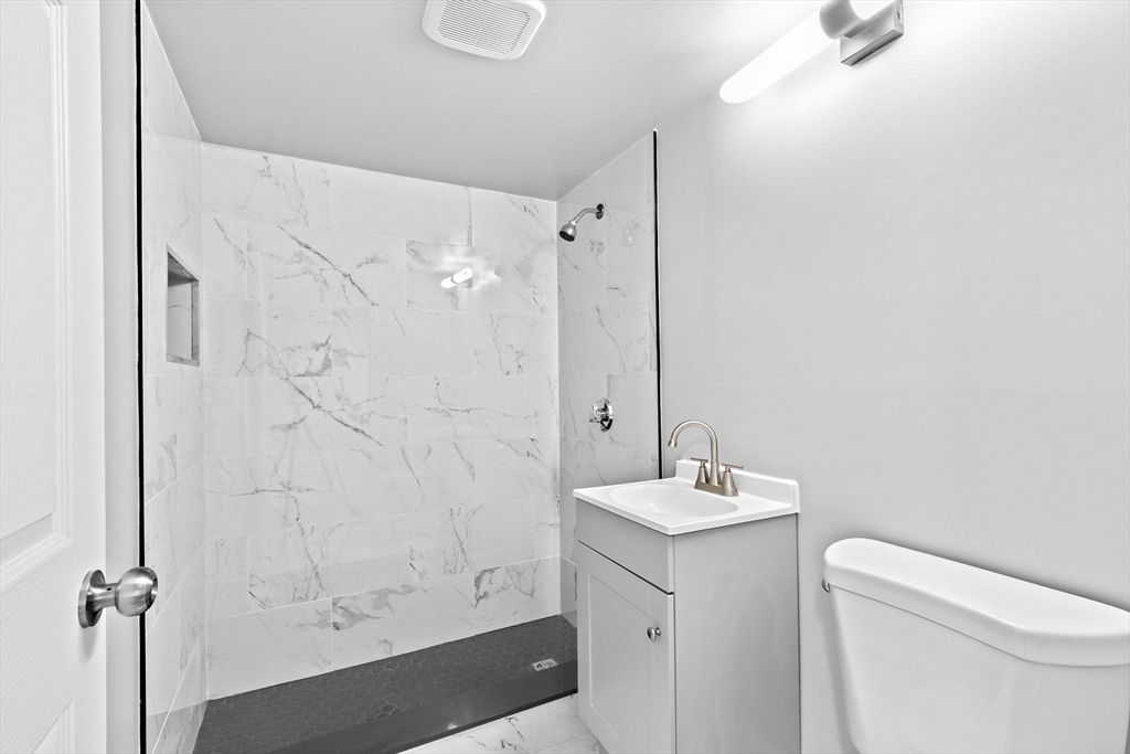 Bathroom, Interior, Marble, Marble Walls
