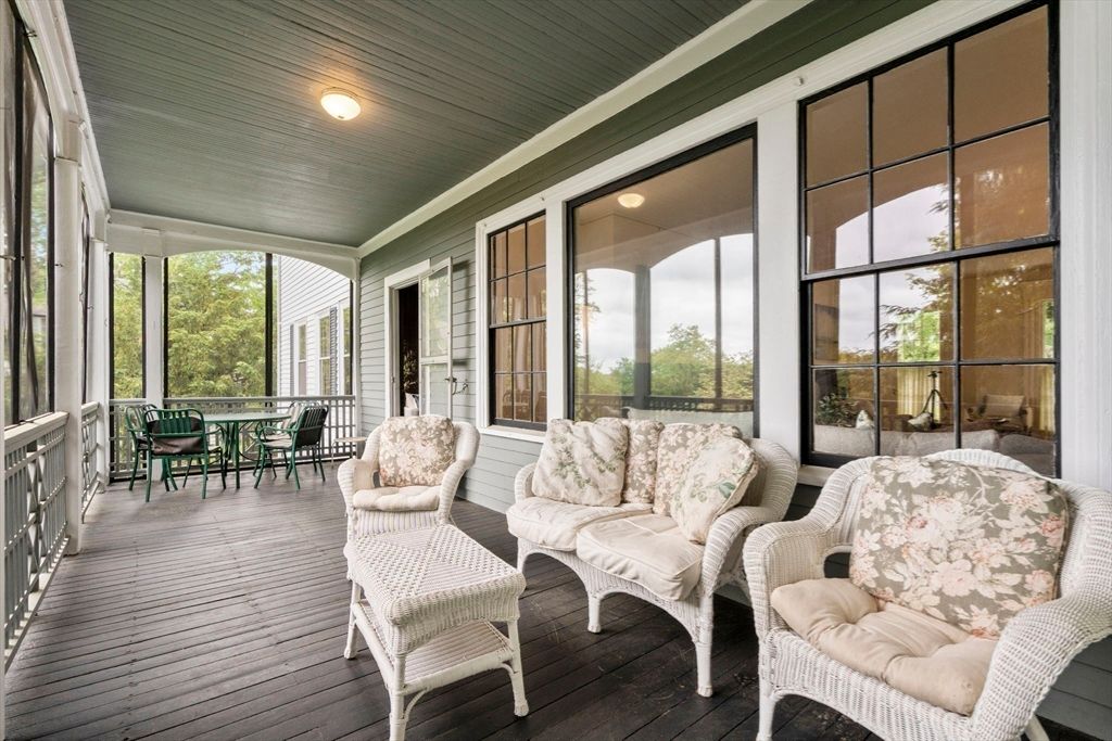 Dining room, Interior, Living room, Sun Room, Wood Texture Flooring