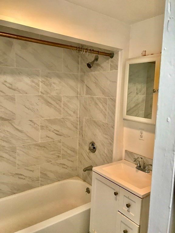 Bathroom, Interior, Marble Walls