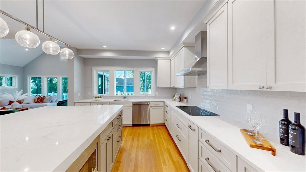 Interior, Kitchen, Pendant Lights, Recessed Lighting, Wood Texture Flooring