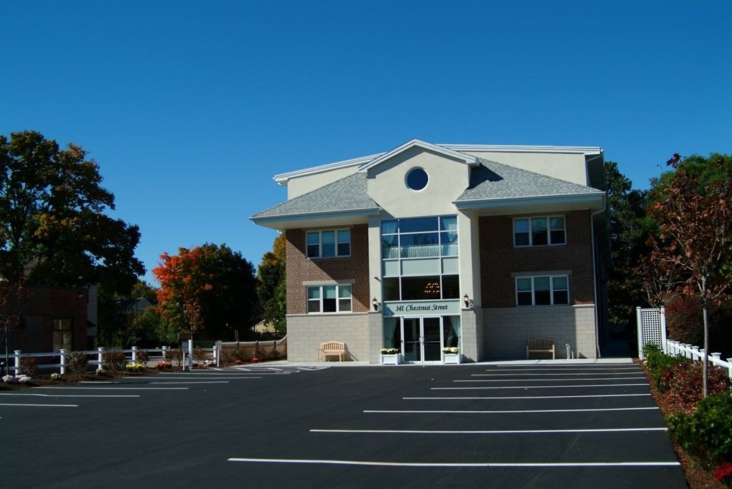 Exterior, Facade, Brick Facade, Georgian