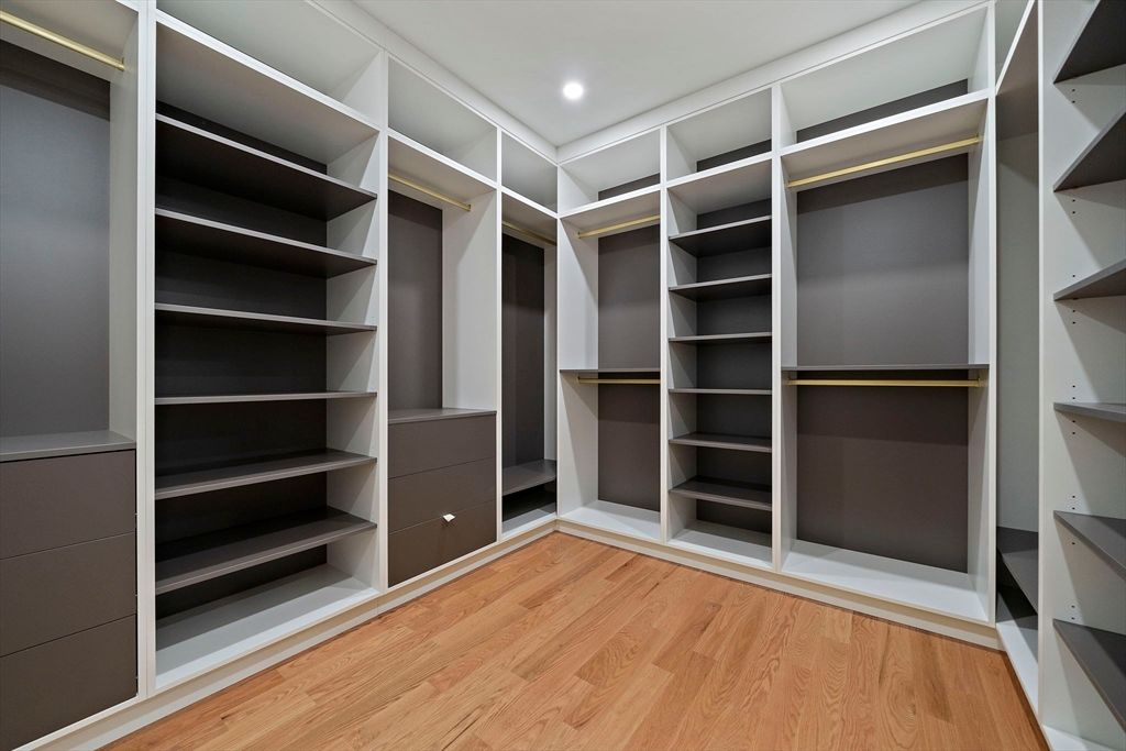 Interior, Recessed Lighting, Walk-in Closets, Wood Texture Flooring