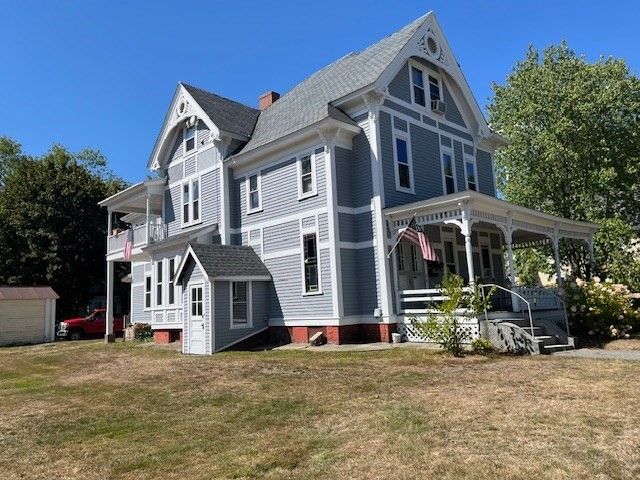 Backyard, Detached Garage, Exterior, Facade, Queen Anne Victorian