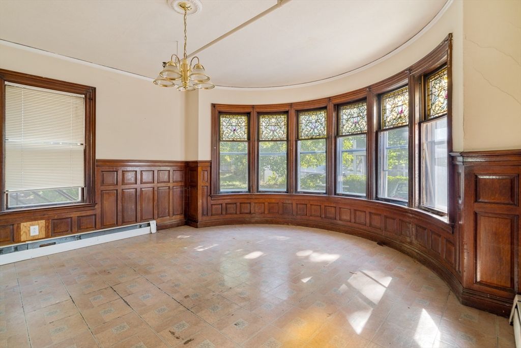 Chandelier, Empty room, Interior