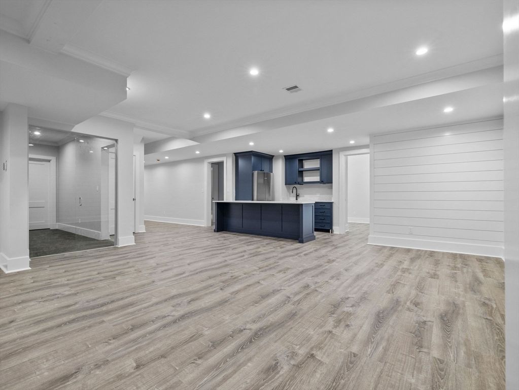 Empty room, Interior, Kitchen, Recessed Lighting, Wood Texture Flooring