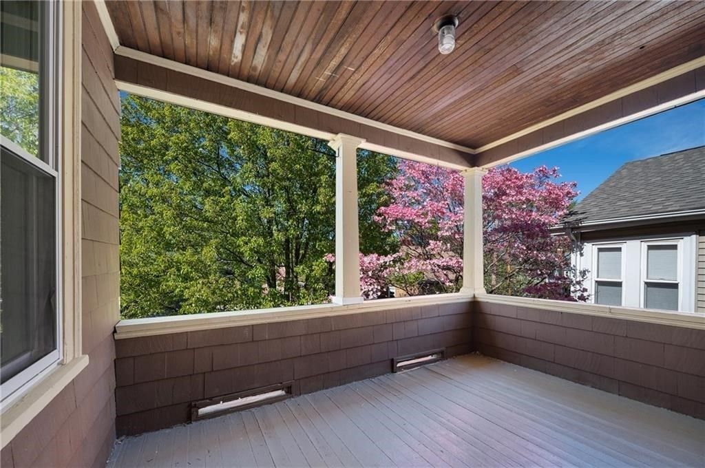 Exterior, Wood Texture Flooring