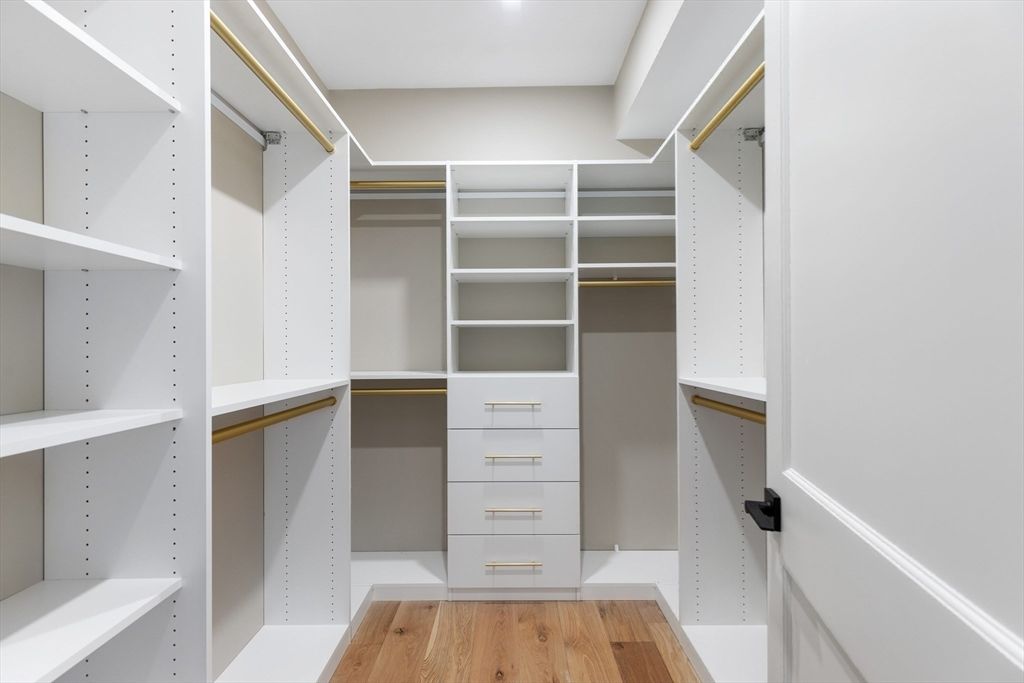 Interior, Recessed Lighting, Walk-in Closets, Wood Texture Flooring