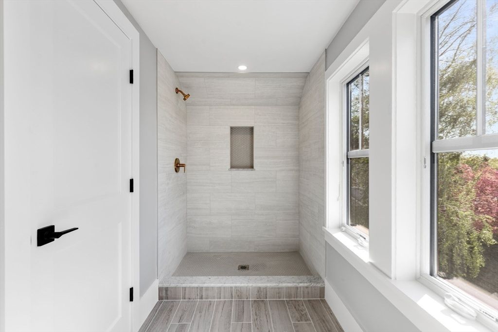 Bathroom, Interior, Recessed Lighting, Wood Texture Flooring
