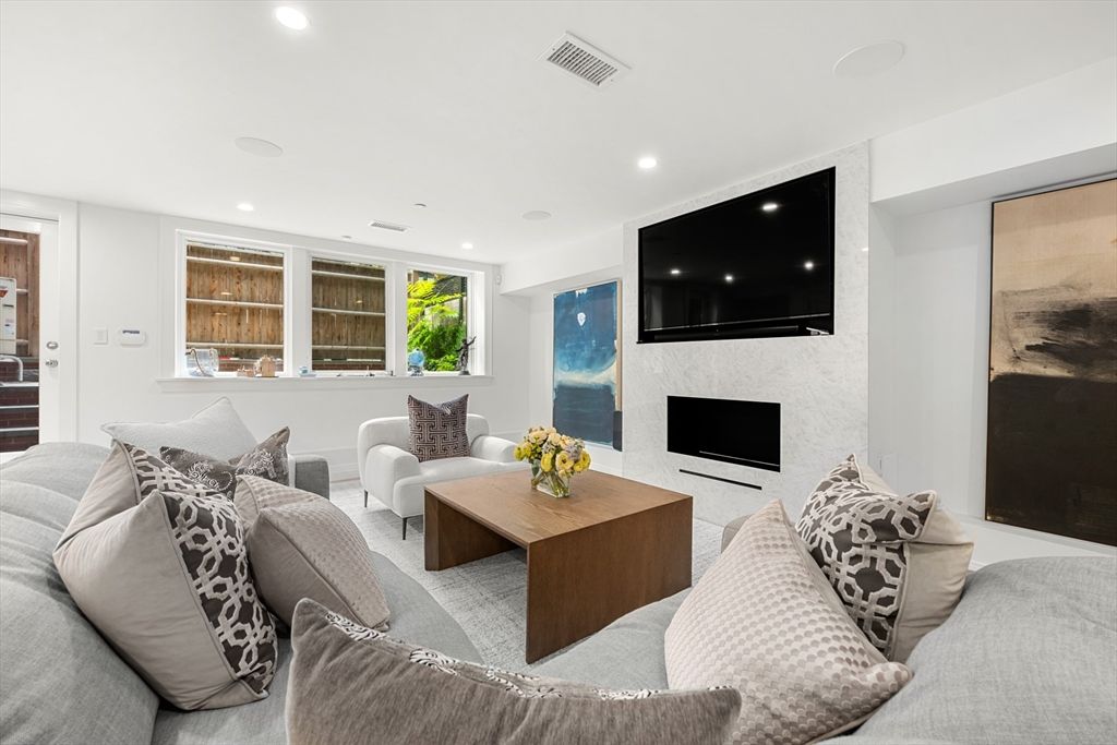 Fireplace, Interior, Living room, Recessed Lighting