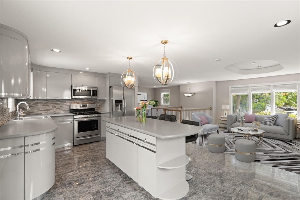 Dining room, Interior, Kitchen, Living room, Pendant Lights, Recessed Lighting, Stainless Steel Appliances