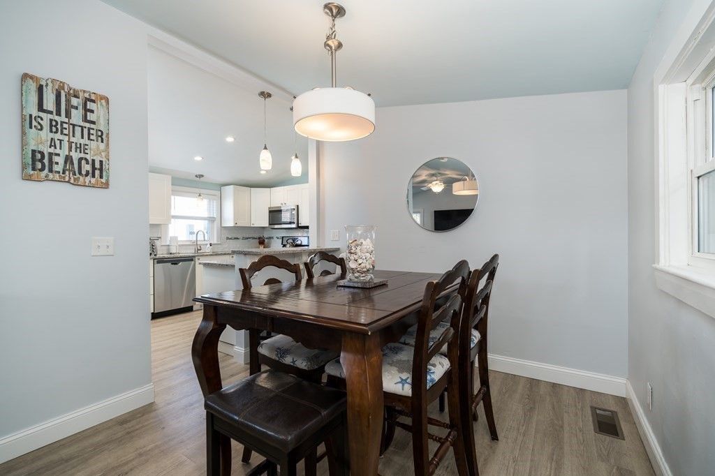 Dining room, Interior, Kitchen, Pendant Lights, Recessed Lighting, Stainless Steel Appliances, Wood Texture Flooring
